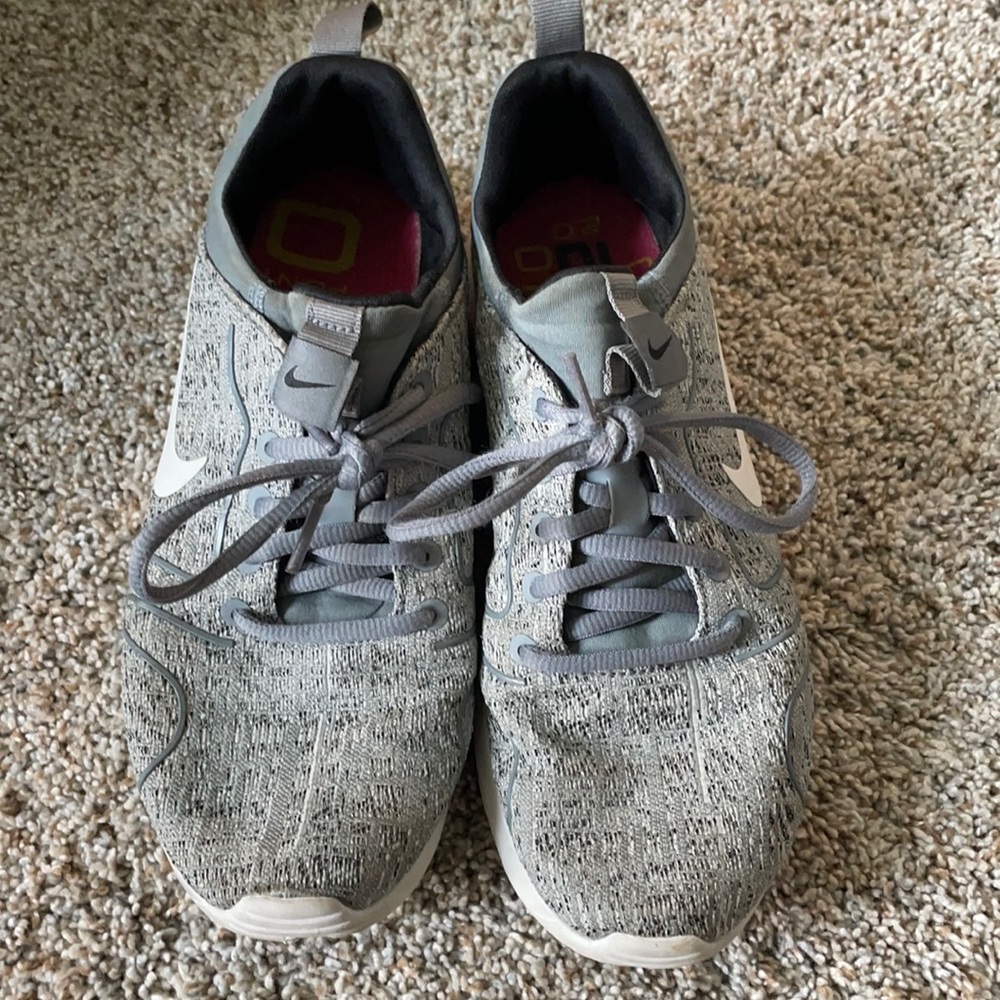 gray nike shoes